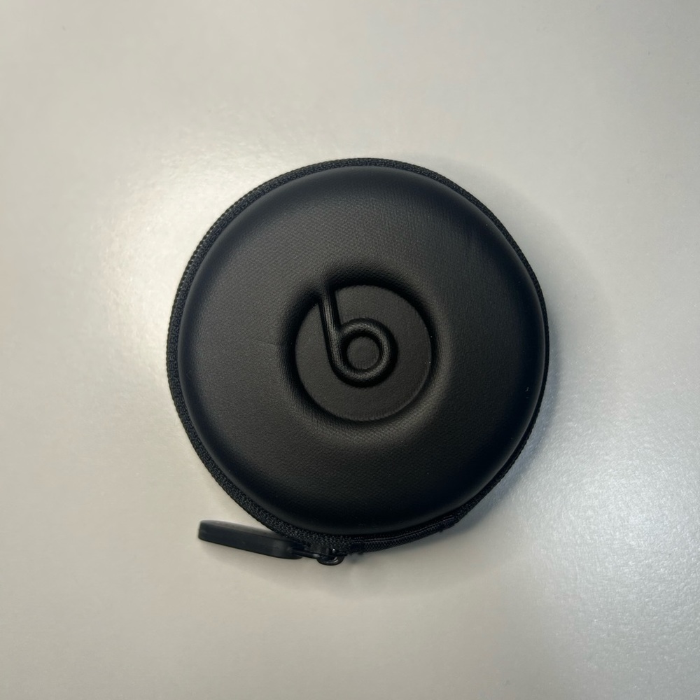 Beats by Dr. Dre Wired Earphone Black Case & Accessories | Earbud Accessories